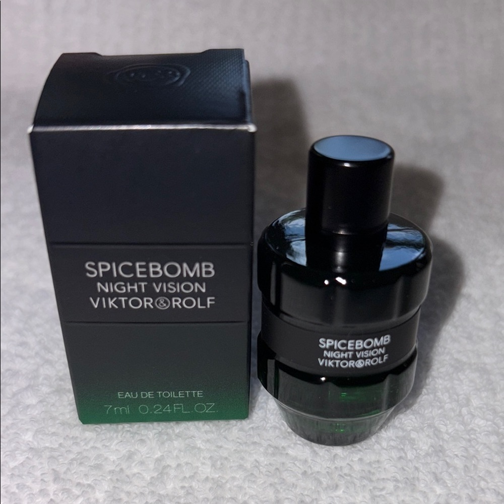 Viktor & Rolf Spicebomb Night Vision Travel Size